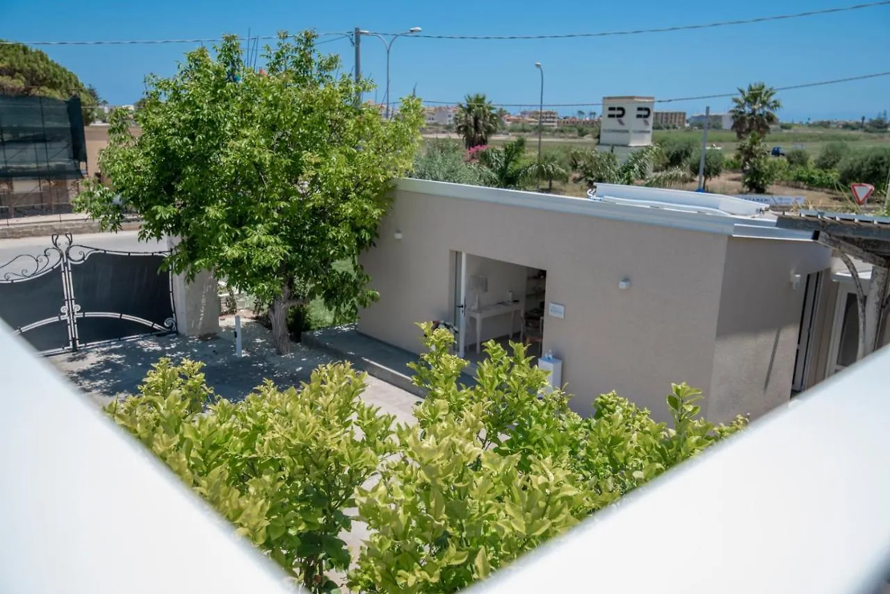 Pietra Bianca Marzamemi Apartment 0*,